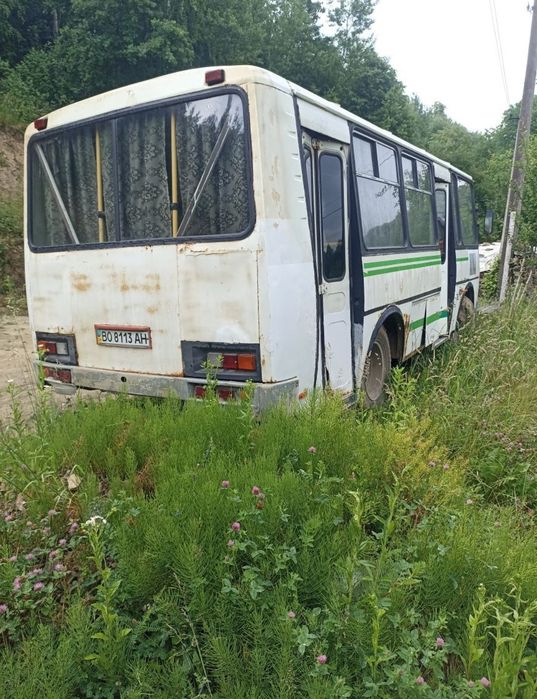 Паз з двигуном і КПП Ом 364 в гарному стані на ходу готовий до роботи