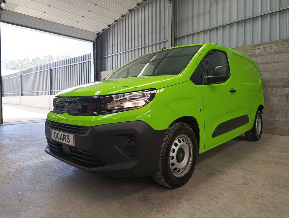 OPEL COMBO 1.5 CDTI LONGA - 130 CV (IVA DEDUTÍVEL)