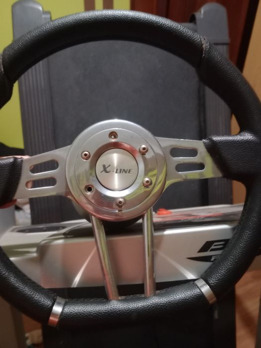 Vendo volante com cubo para bmw e30