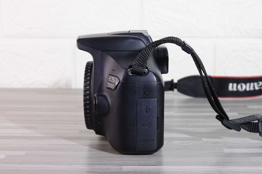 Aparat Canon EOS 1300D Body