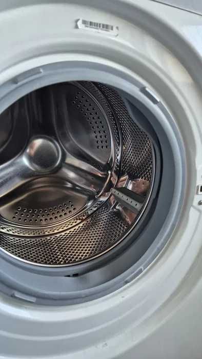 Máquina lavar roupa