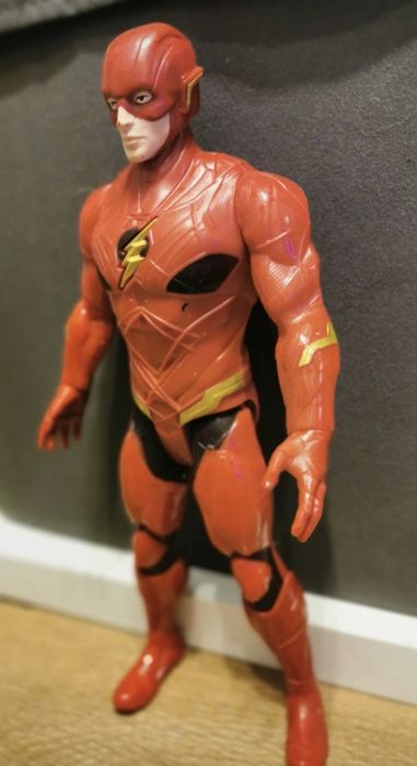 Flash figurka interaktywna dżwięk światło Avengers Hasbro Titan Hero Series