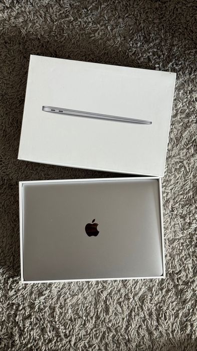 Apple MacBook Air M1
