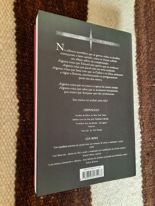 Livro "Eclipse", de Stephenie Meyer431434164286924801