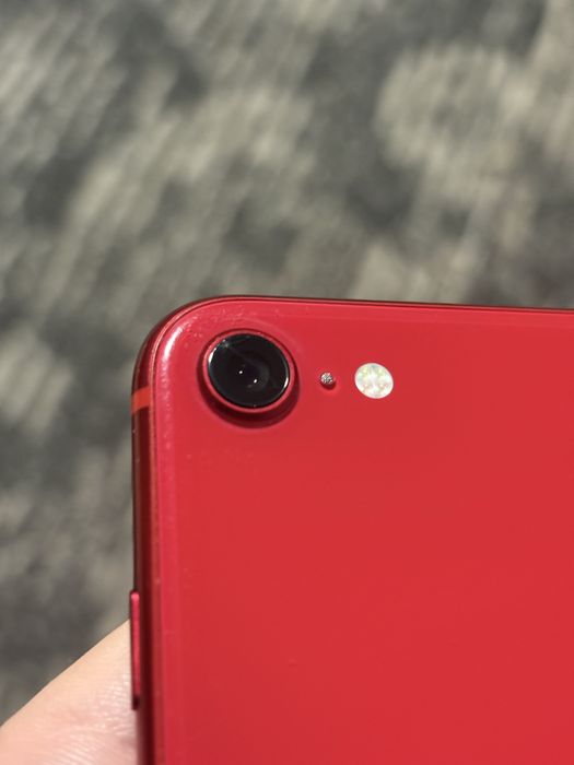 продам Iphone se 2 128гб АКБ 88%