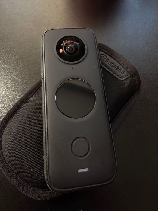 Камера insta360 ONE X2 + телескопічна ручка