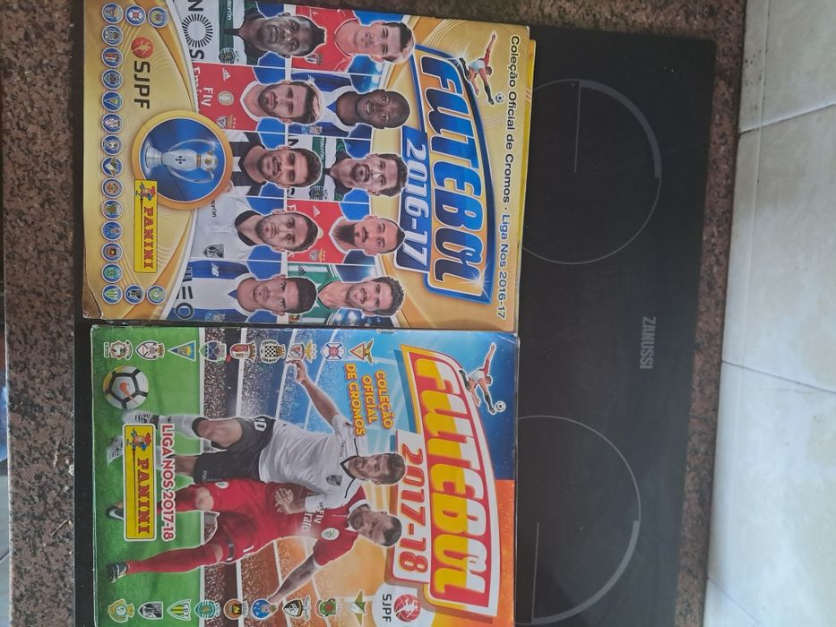 Cadernetas de futebol da Panini