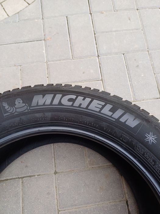 225/55 R 17 Opony Michelin Alpin 5