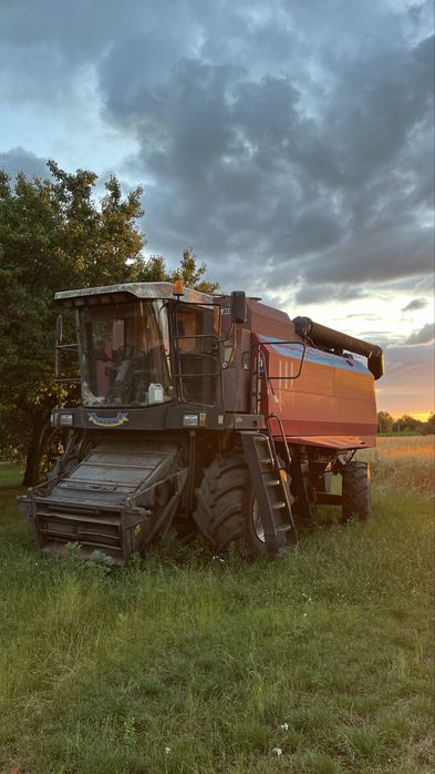 Комбайн Полісся КЗС 1218