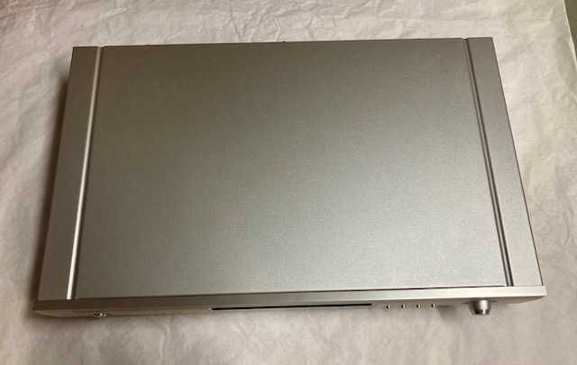 Radio sintonizador Denon TU-1510AE. Como novo.