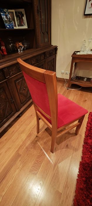 Mesa Quadrada em Madeira Maciça Extensível com 4 Cadeiras