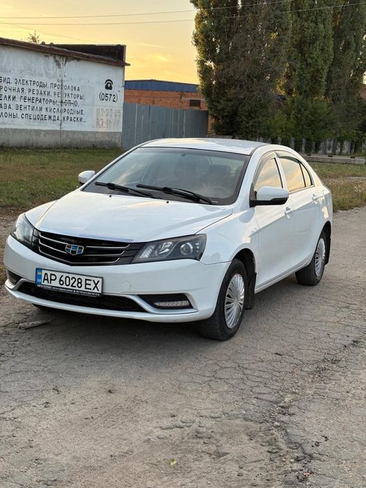 Geely emgranr 7 rest