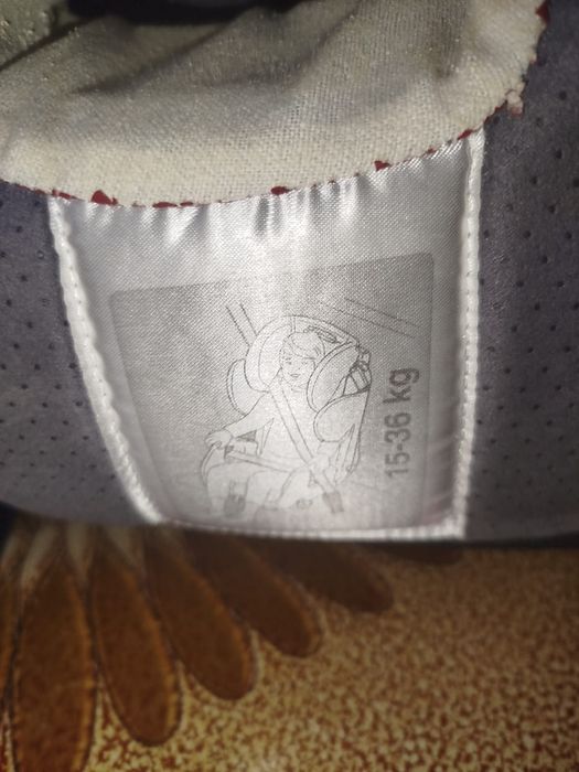 Cadeira auto Recaro usada em bom estado