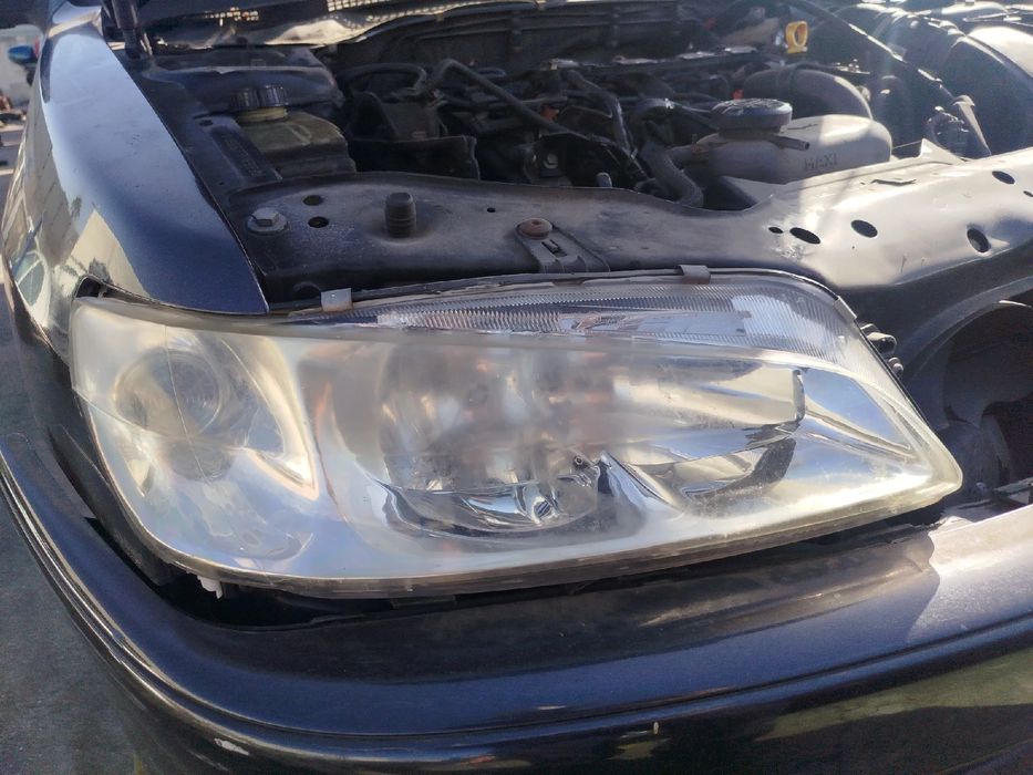 Ótica / farol direita PEUGEOT 306 Break (7E, N3, N5)