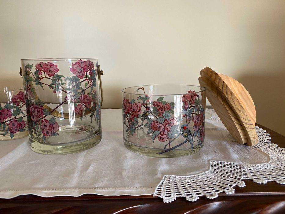 Conjunto de copos, frappé e biscoiteiro pintados à mão