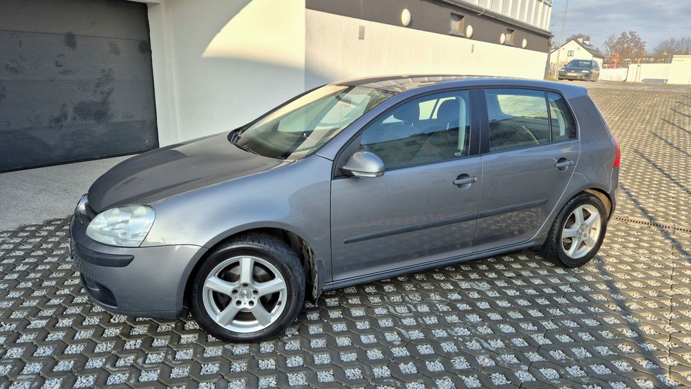 Volkswagen Golf V 1.6 Benz MPI Klimatyzacja