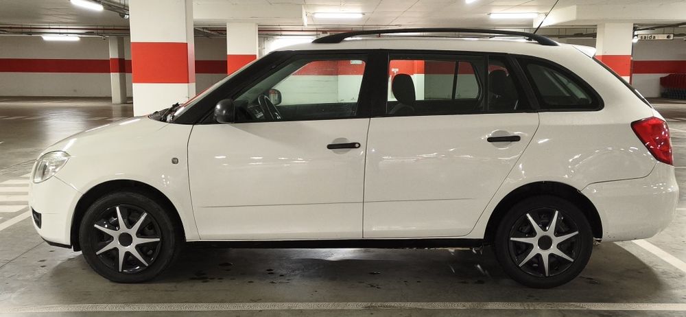 Skoda Fabia break 1.4TDI super econômico em bom estado 2490 negociável