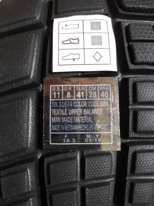 Sandálias Skechers, novos