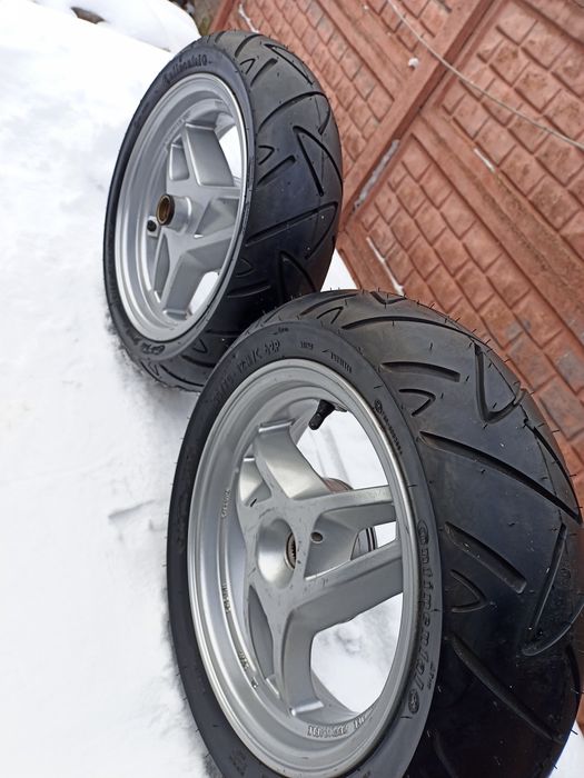 Продам пару коліс.sYm jet euro x 2t 50