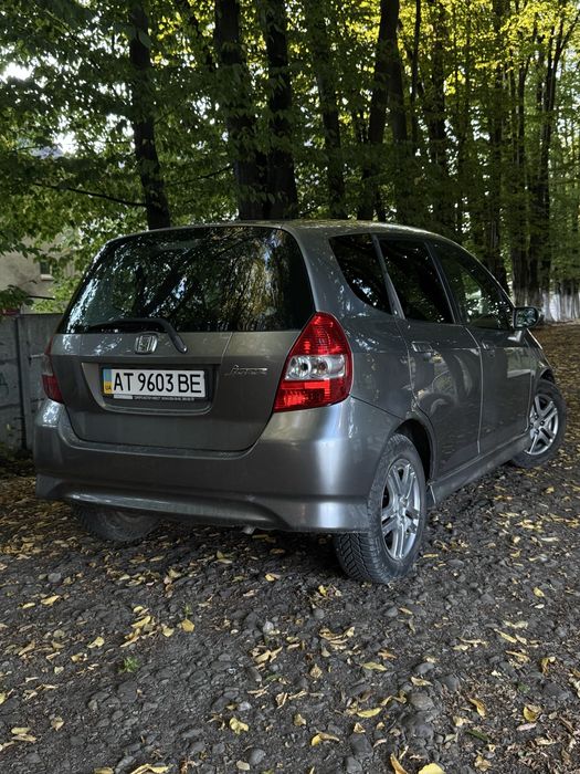 Honda jazz 2005.