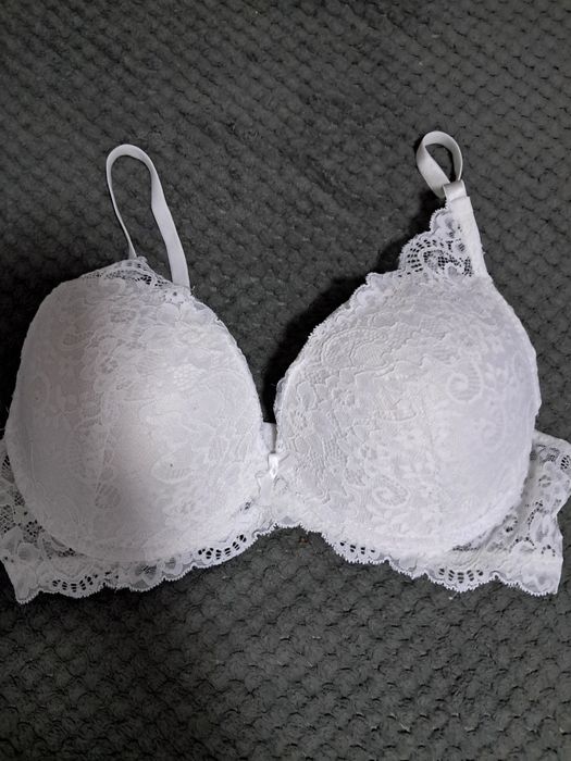 Biustonosz Cubus 85 C jak nowy