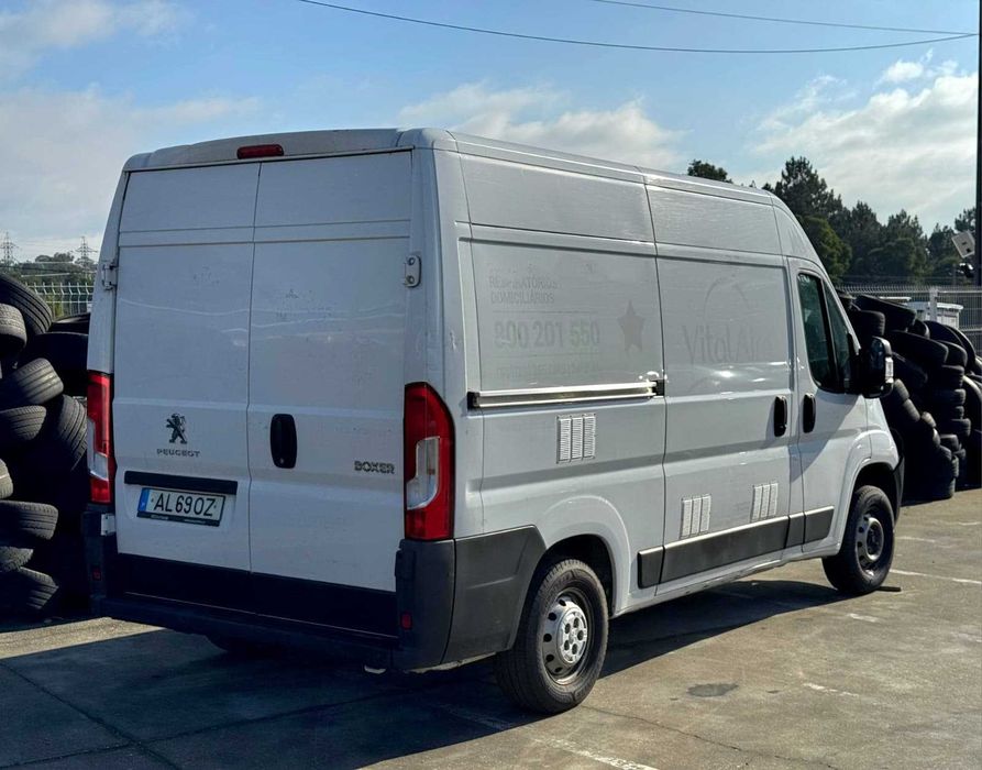 Peugeot Boxer 2.2 BlueHDi L2h2 Premium- Avariada- IVA dedutível