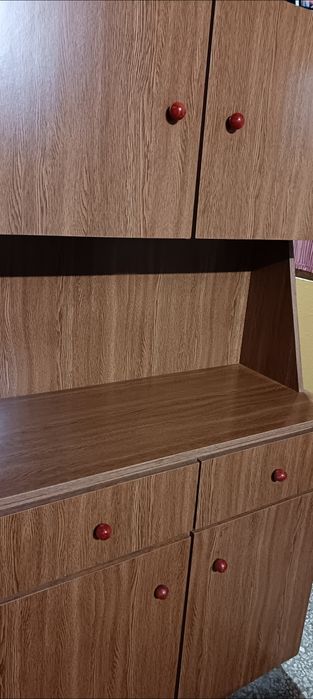 Armário louça de 0,90*1,68m em muito bom estado