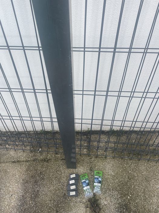 Rede divisoria cinza