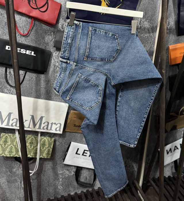 Джинси Штани H & M Straight Regular Fit