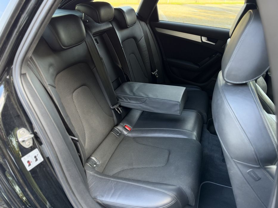 Audi A4 2.0 TDI S-LINE “ LOOK RS4 “