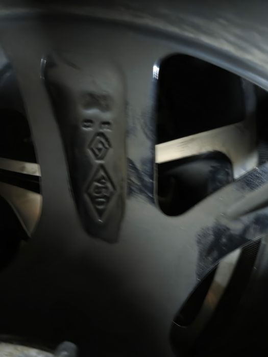 Felgi z oponami Renault 17cali