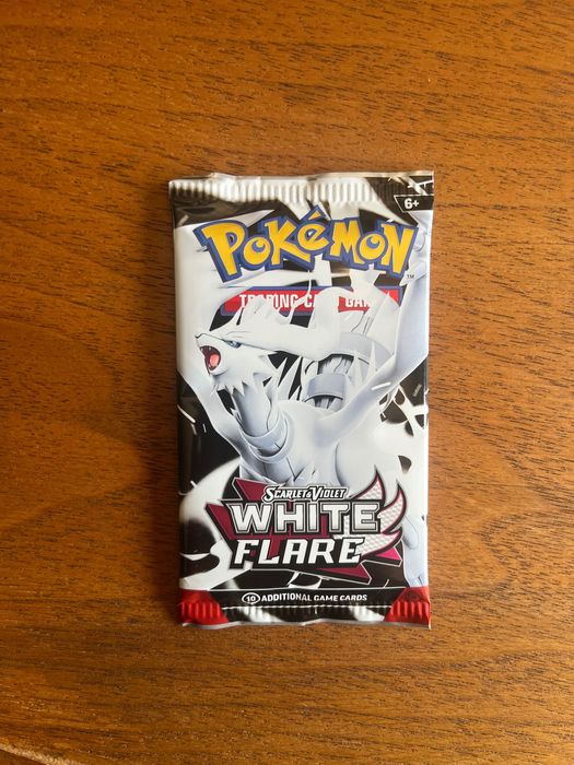 Pokémon “White Flare” Booster Packs