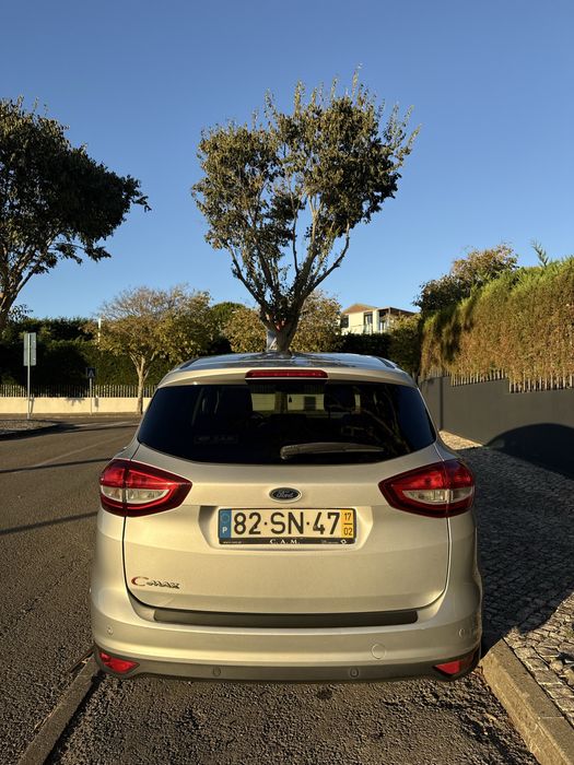 Ford C-Max Titanium 1.5 TDCi 120 cv | 2017 | Único proprietário | Histórico Ford