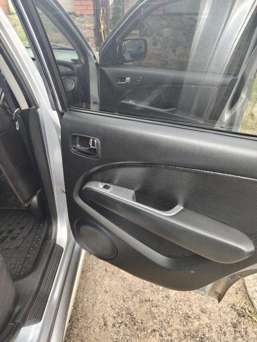 Mitsubishi Outlander 2004