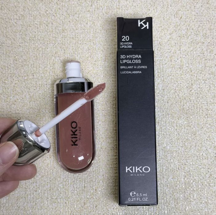 Блеск KIKO Milano 3D Hydra Lipgloss, бальзам, помада