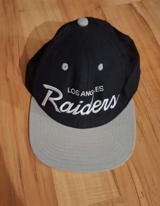 NFL Vintage Los Angeles Raiders Snapback Cap Brand New