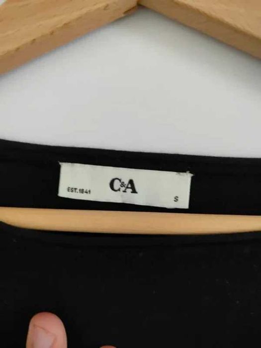 Camisola Preta C&A – Tamanho S (Básica)