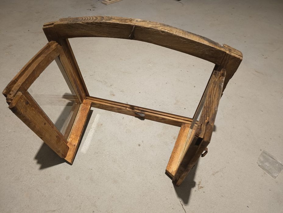 Okno 74x59 zabytkowe drewniane łukowe