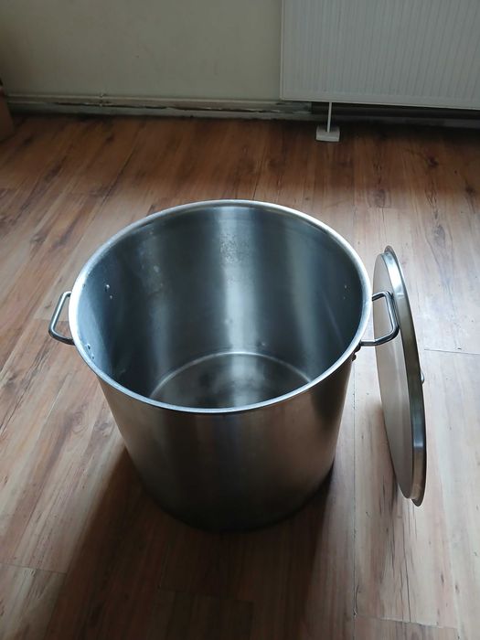 Garnek 100 l stan dobry używany