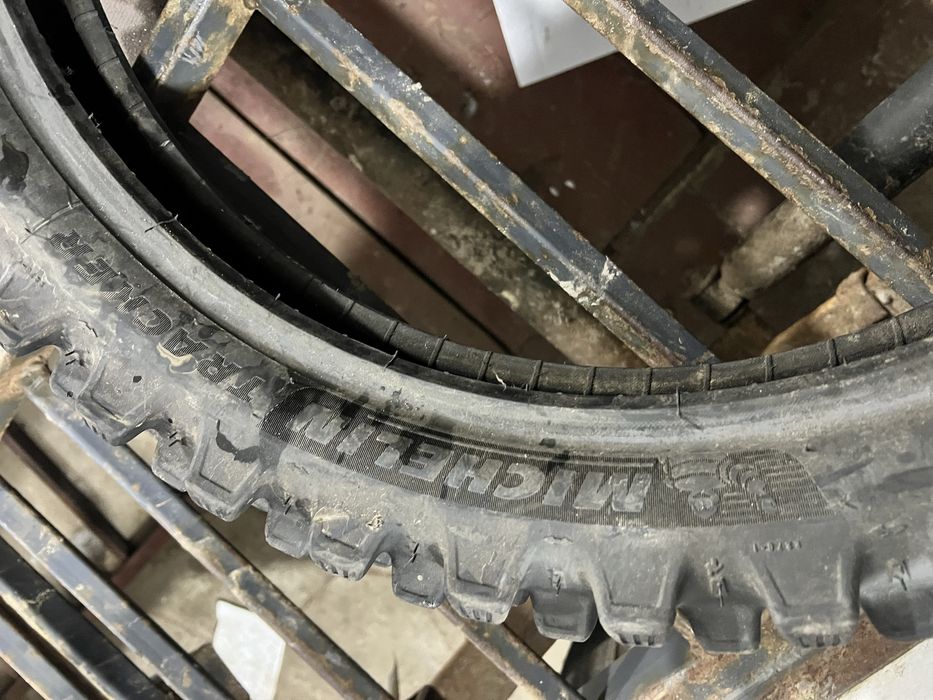 Продам мото гуму, резина скати, покришки, колеса є р18 р19 та р21