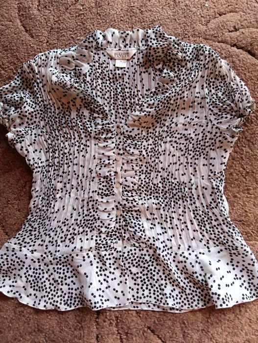 Elegancka bluzka zapinana rozmiar XL firmy Allison Taylor