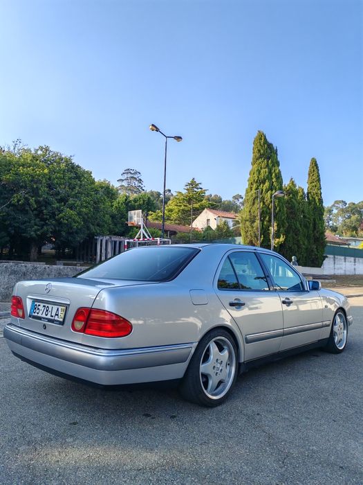 Mercedes-Benz E 250 — fotografia 4