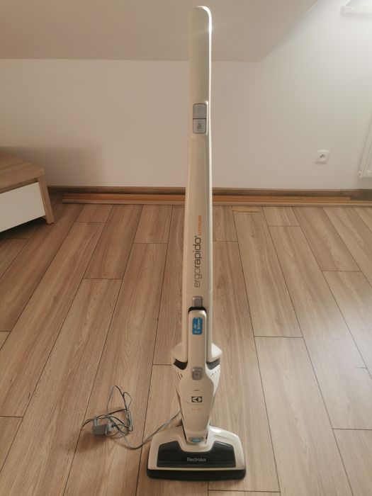 Odkurzacz bezprzewodowy Elektrolux Ergorapido Lightum