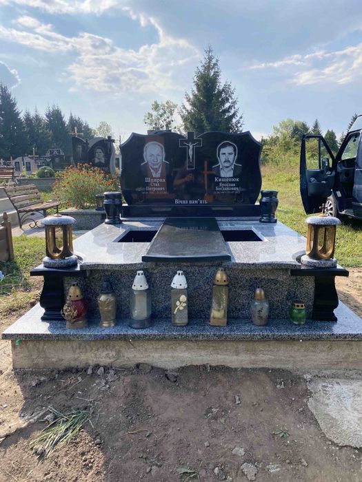 Гранітні Памятники