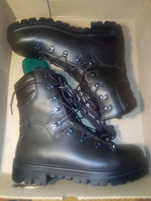 Buty wojskowe zimowe 933/mon r. 43 i 44