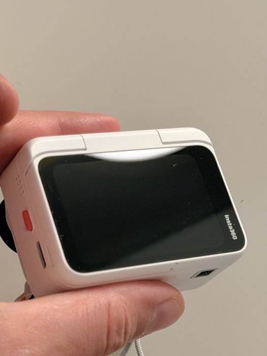 Insta360 GO Ultra