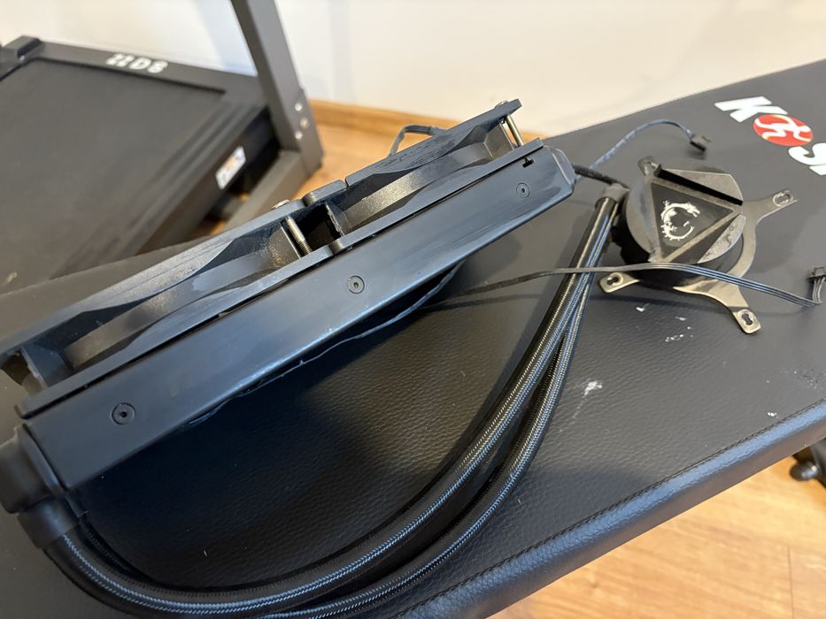 Chłodzenie wodne CPU AIO msi 240mm