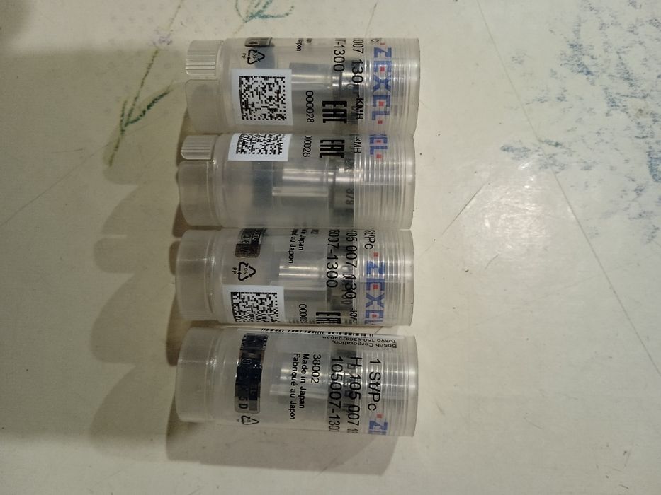 Продам розпилювачі форсунок zexel для 4д56т мітсубісі паджеро спорт 1