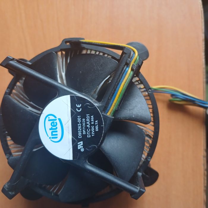 Процесорний кулер intel