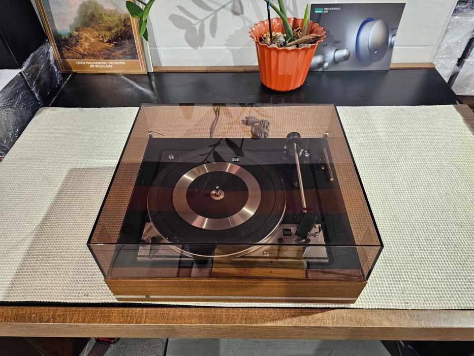 Програвач Dual 1214 3-Speed Idler-Drive Turntable